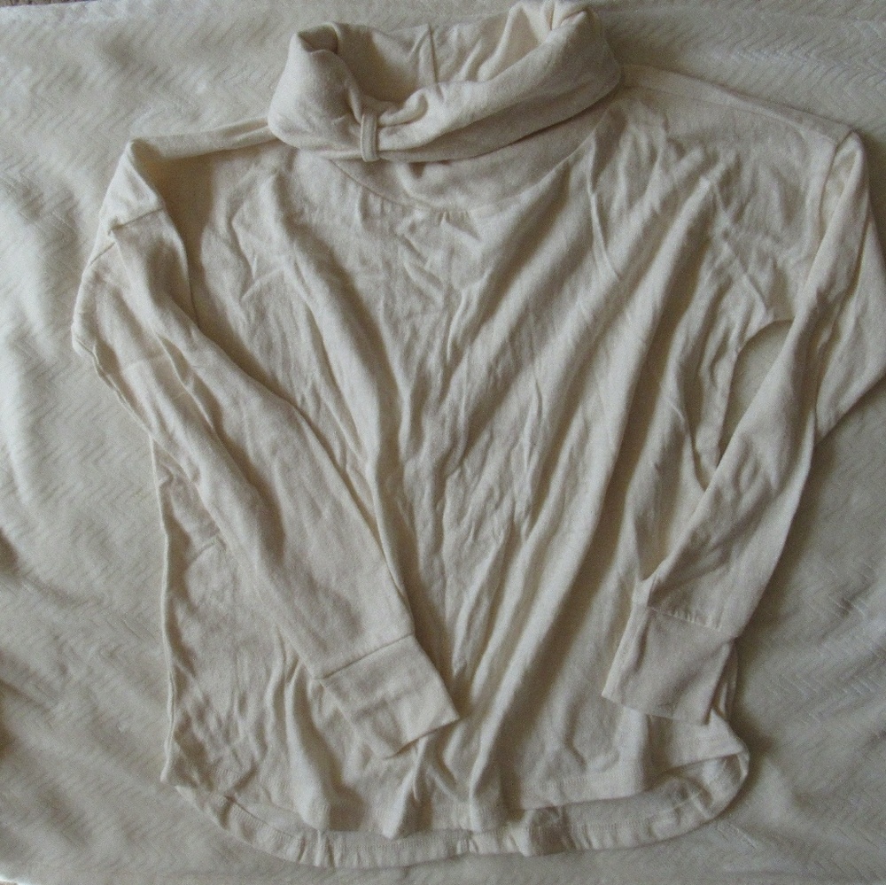 Women's Tops